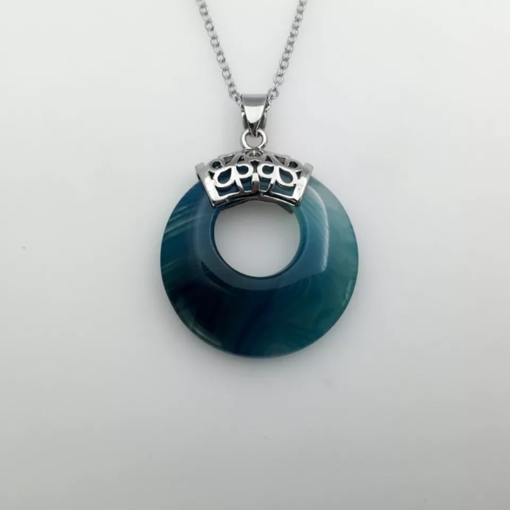 Coming soon blue pendent necklace - Picture 2 of 2